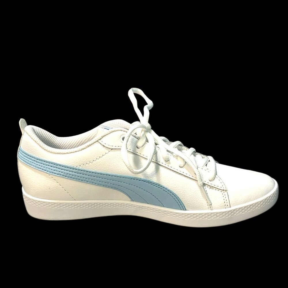 NWOT-PUMA Women's Vikky v3 Leather White and Light Blue Sneakers - Picture 3 of 15